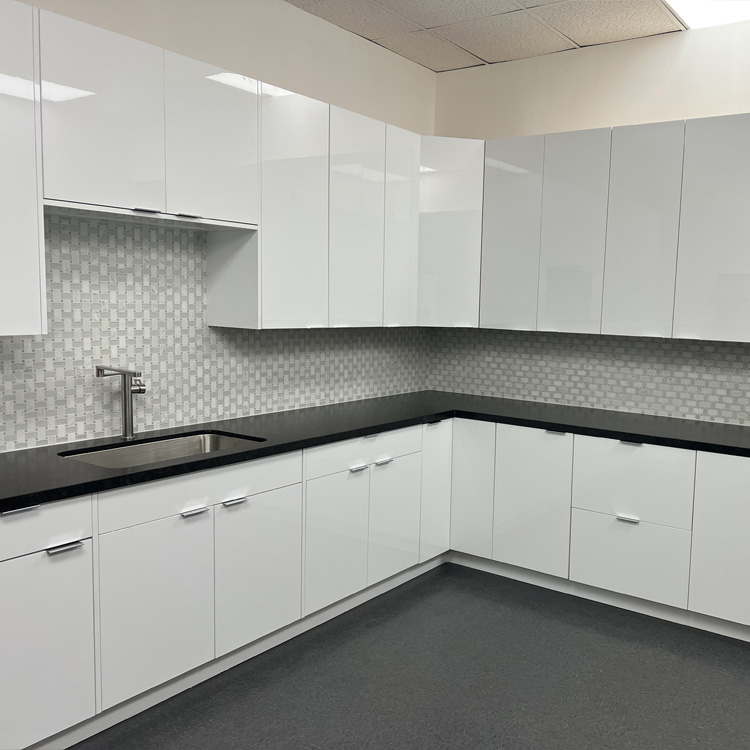 Lacquer kitchen cabinets 